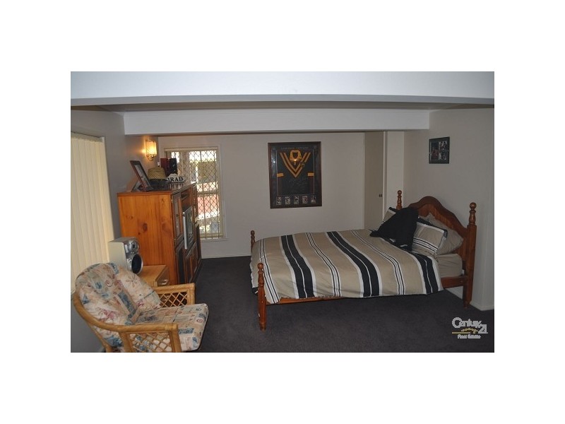 13 Sister Luke Place, Singleton NSW 2330