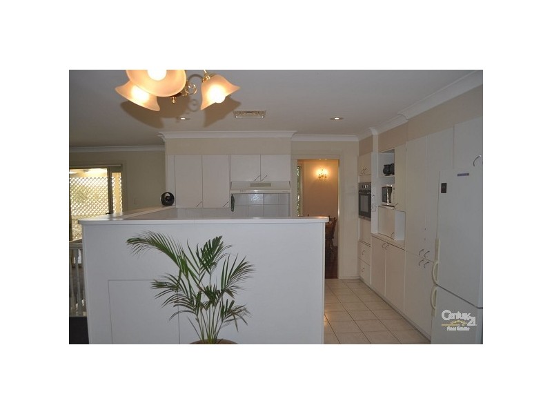 13 Sister Luke Place, Singleton NSW 2330