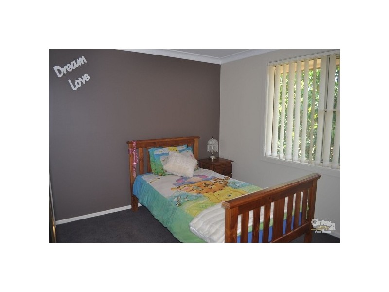 13 Sister Luke Place, Singleton NSW 2330