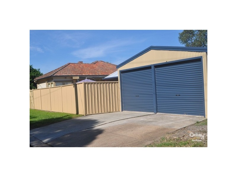 1 Pelerin Avenue, Singleton NSW 2330