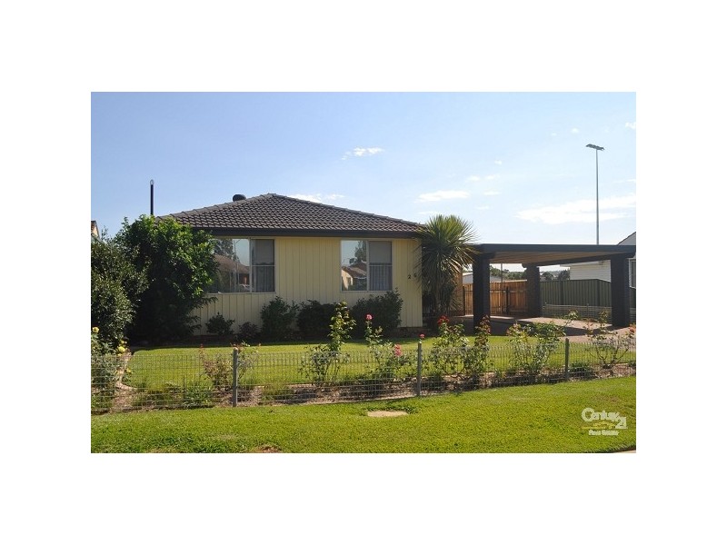 26 Lawson Avenue, Singleton NSW 2330