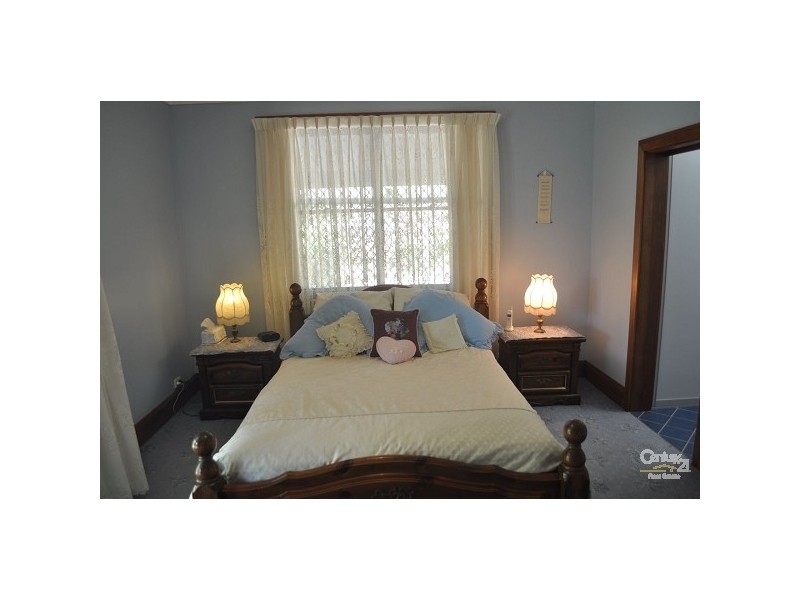 15 The Glade, Singleton NSW 2330