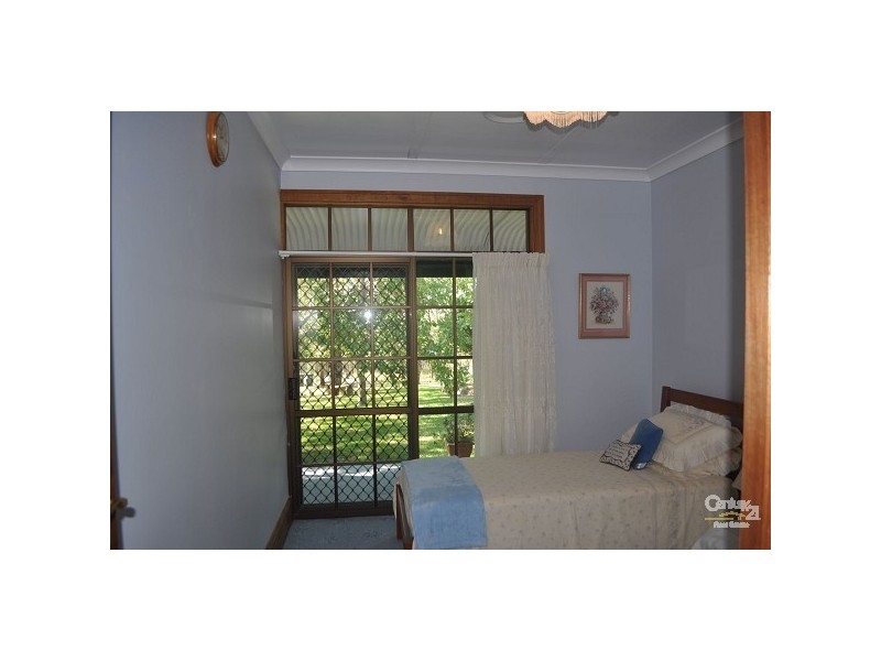 15 The Glade, Singleton NSW 2330