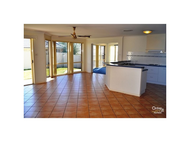 2 Grande Close, Singleton NSW 2330