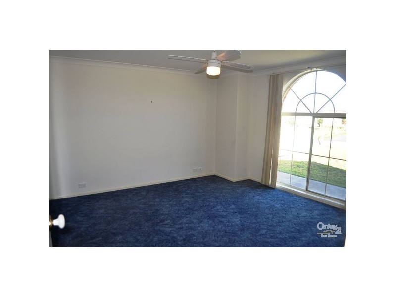 2 Grande Close, Singleton NSW 2330