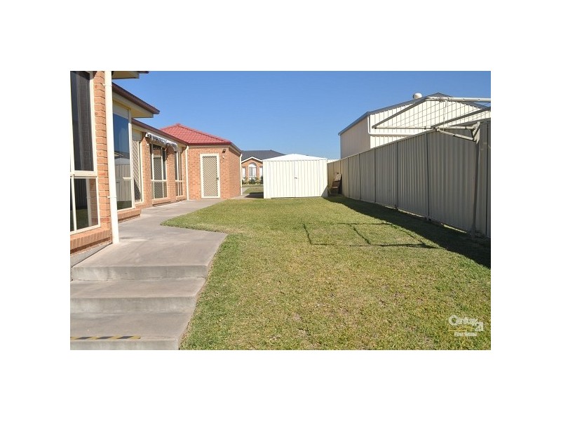 2 Grande Close, Singleton NSW 2330