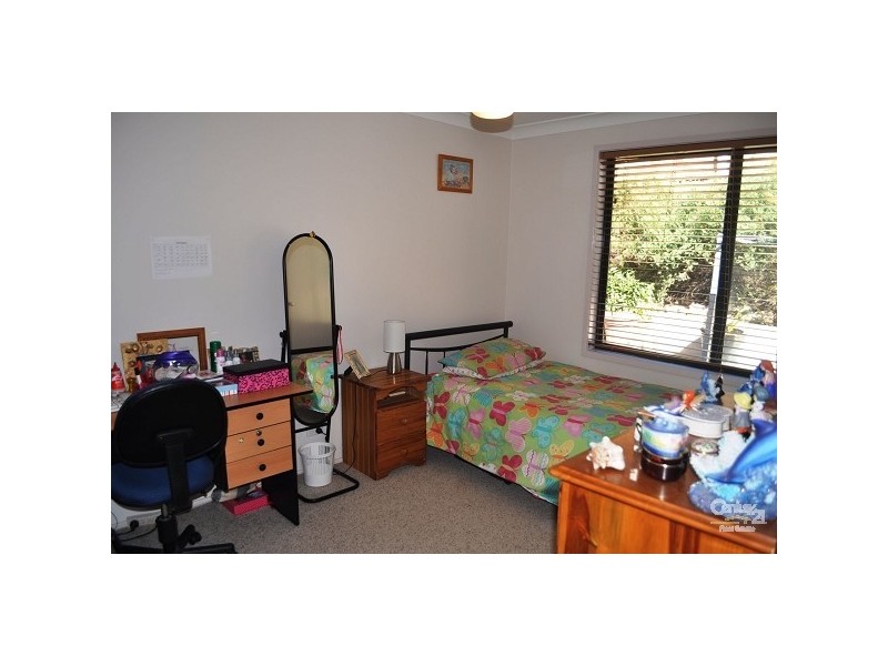2 The Grove, Singleton NSW 2330