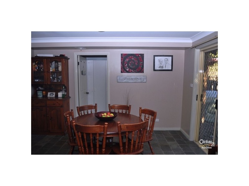 10/2 Henry Drive, Singleton NSW 2330