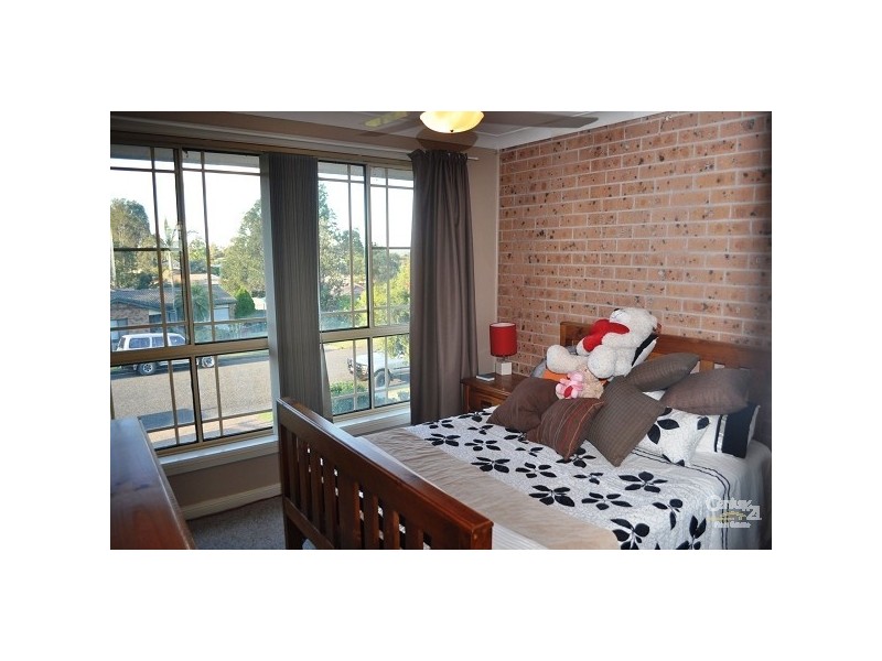 10/2 Henry Drive, Singleton NSW 2330