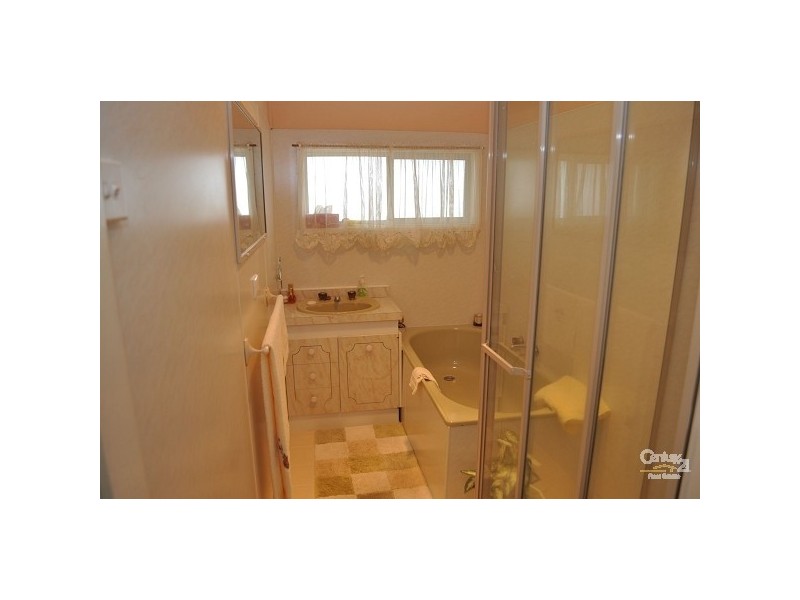 35 Russell Street, Branxton NSW 2335