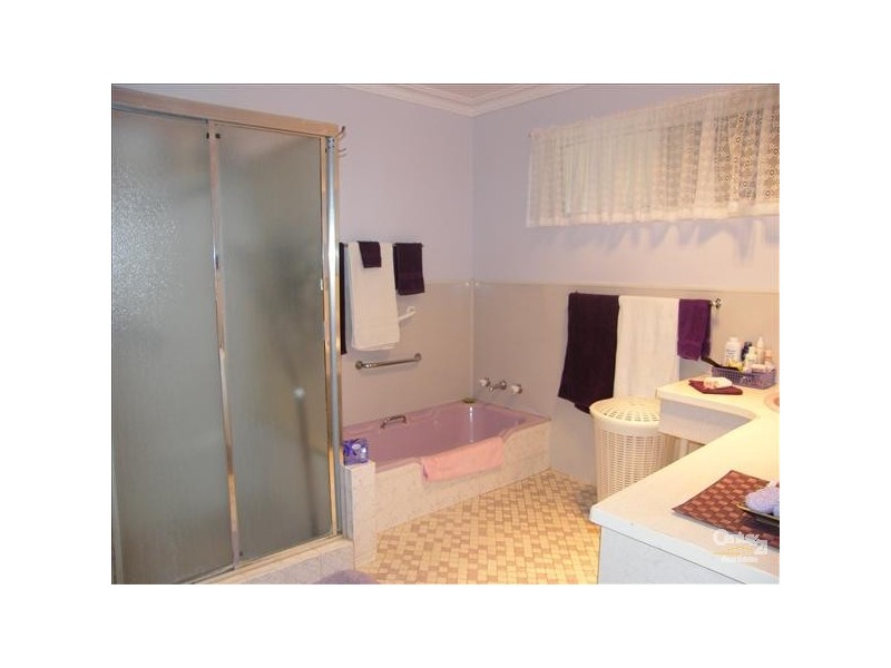 2 Saville Street, Geneva NSW 2474