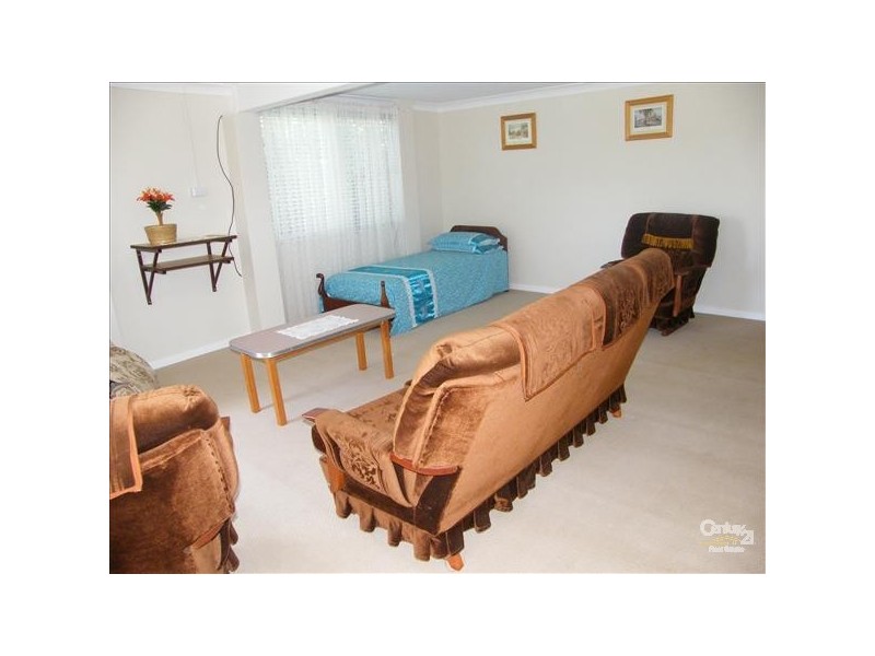 2 Saville Street, Geneva NSW 2474