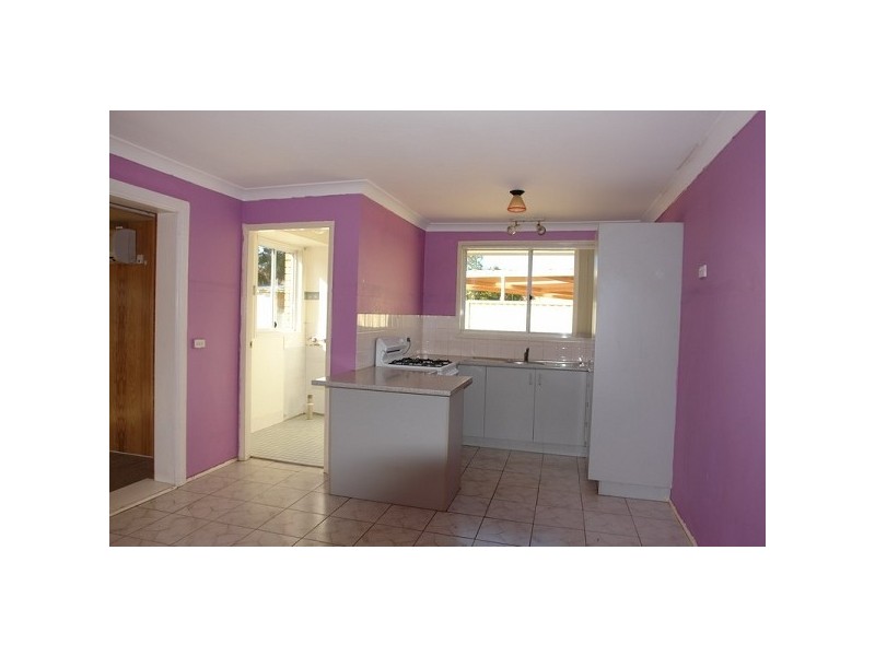 37 Watkins Crescent, Currans Hill NSW 2567