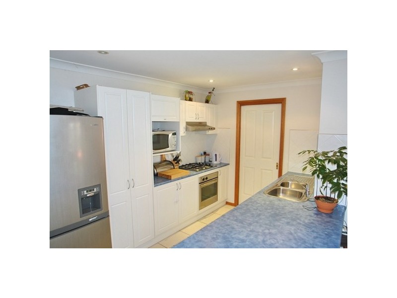 1 Quarters Place, Currans Hill NSW 2567