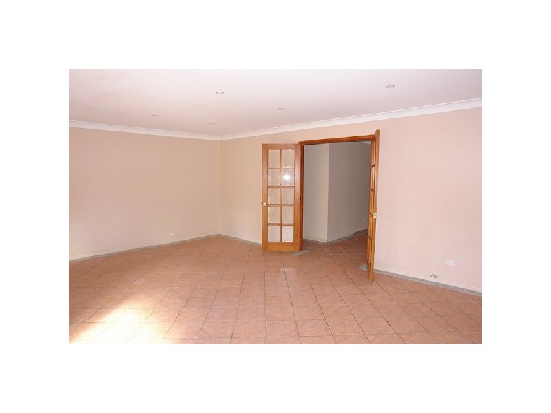 16 Peacock Way, Currans Hill NSW 2567