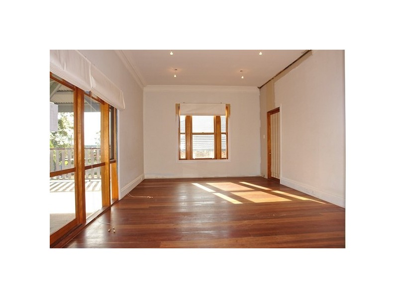 869a Montpelier Drive, The Oaks NSW 2570