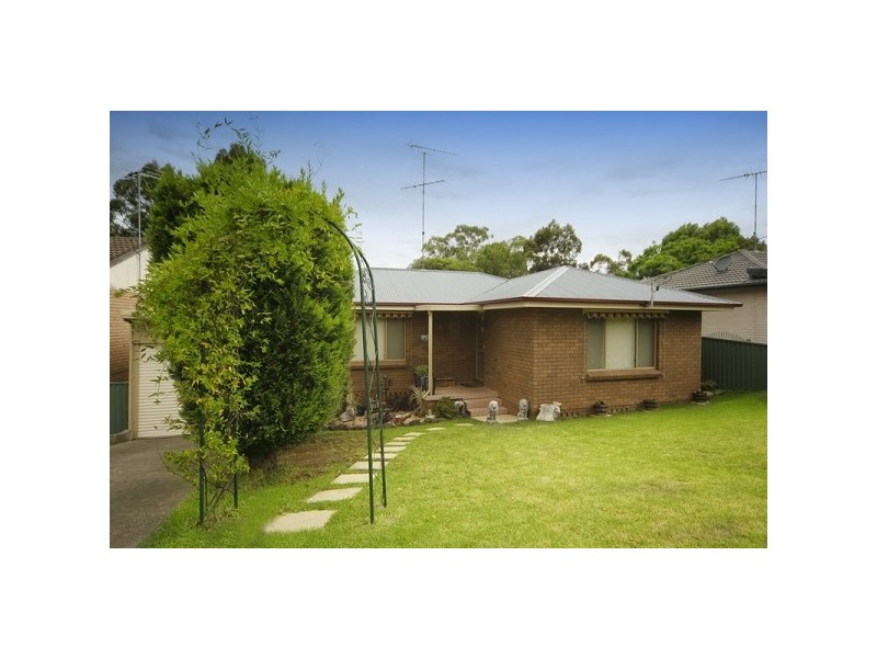 48 Berallier Drive, Camden South NSW 2570