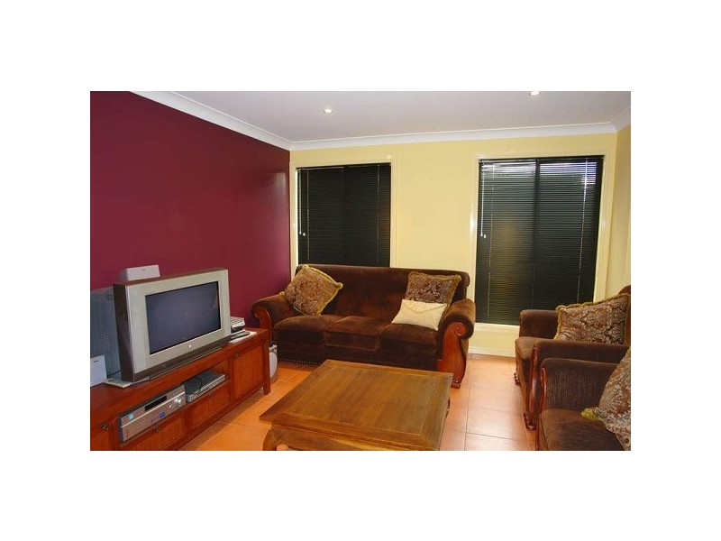 51 William Mannix Avenue, Currans Hill NSW 2567