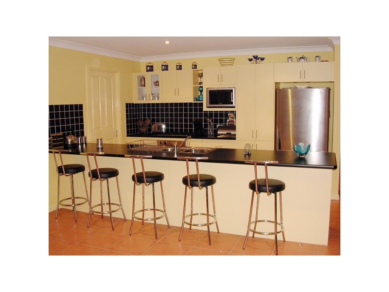 51 William Mannix Avenue, Currans Hill NSW 2567