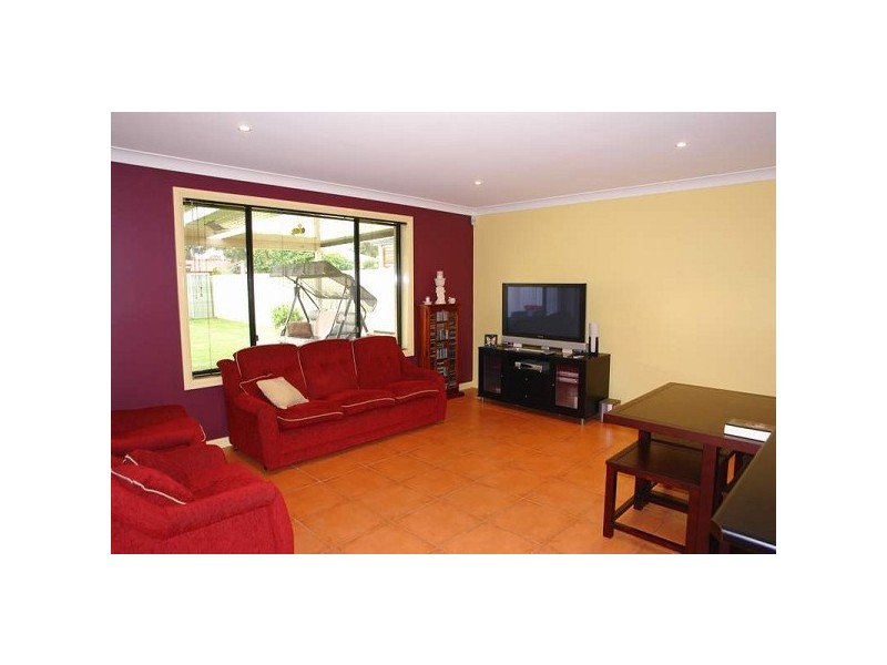 51 William Mannix Avenue, Currans Hill NSW 2567