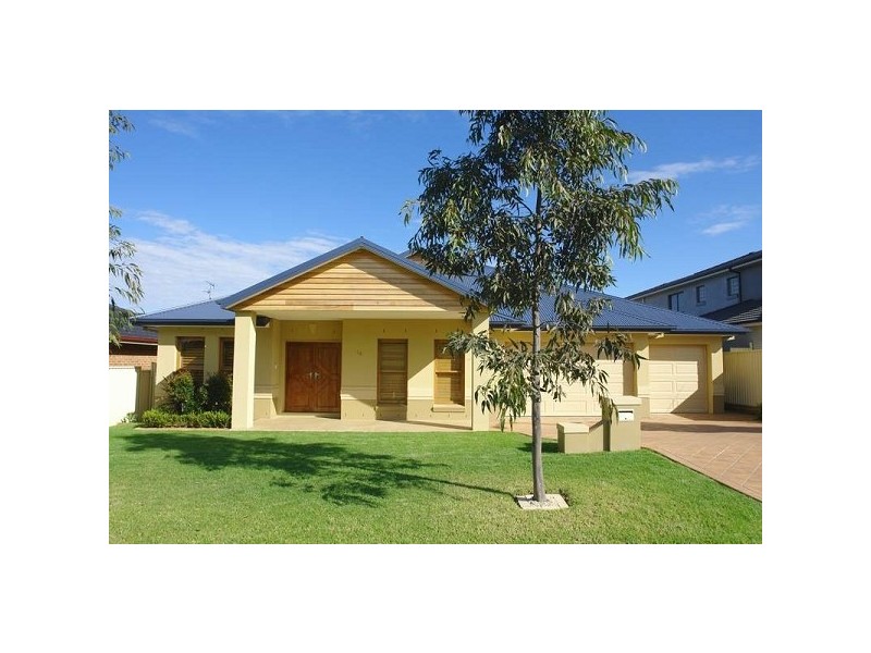 16 Nolan Way, Harrington Park NSW 2567
