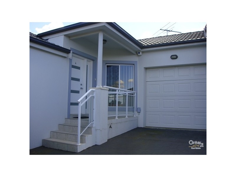 4/18 Aitchandar Road, Ryde NSW 2112