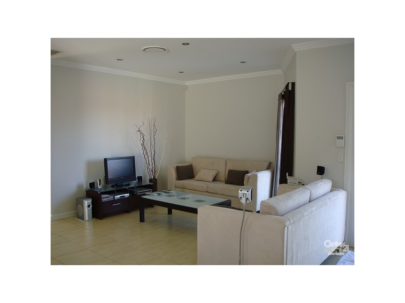 4/18 Aitchandar Road, Ryde NSW 2112