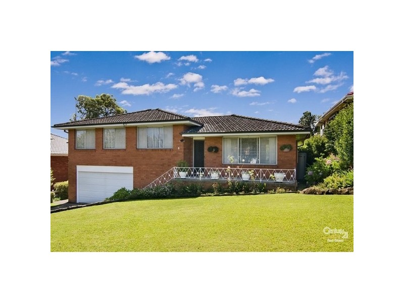 8 Engel Av, Marsfield NSW 2122