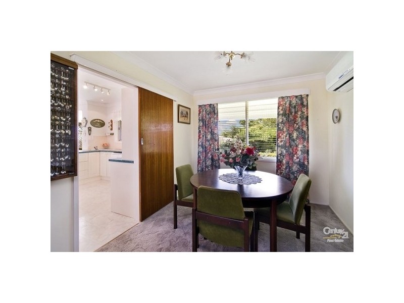 8 Engel Av, Marsfield NSW 2122
