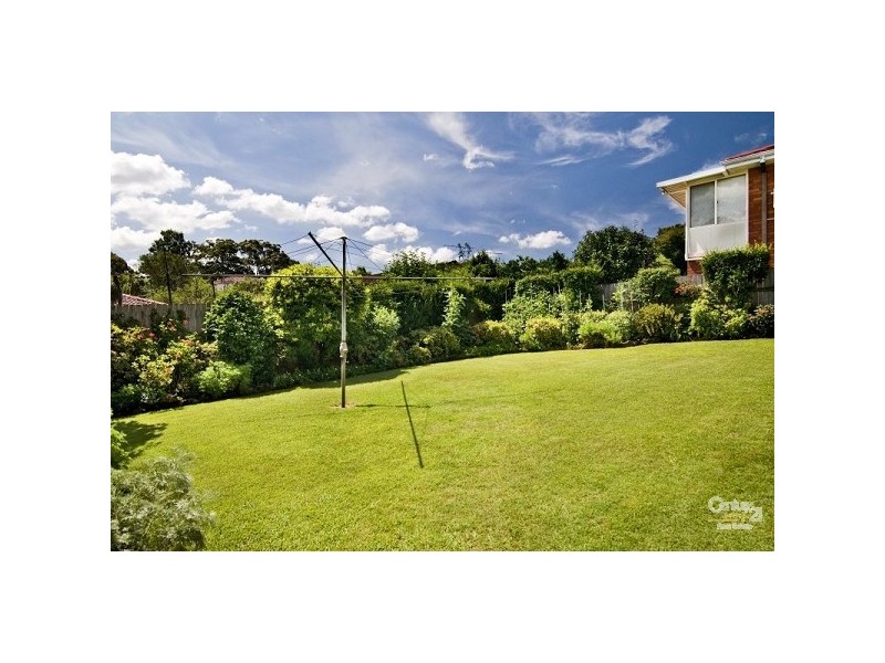 8 Engel Av, Marsfield NSW 2122