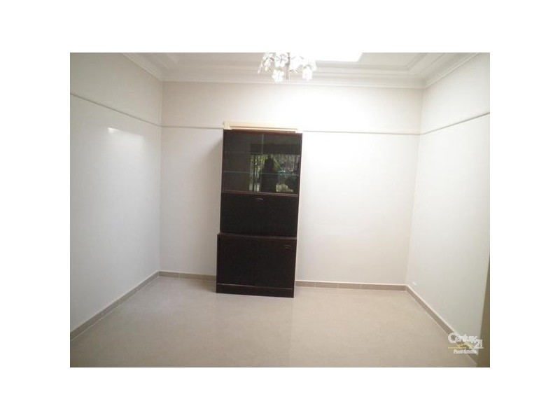6A Badajoz Rd, Ryde NSW 2112