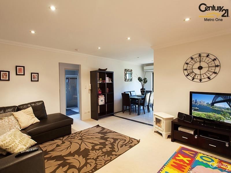 1/2 Gowrie Street, Ryde NSW 2112