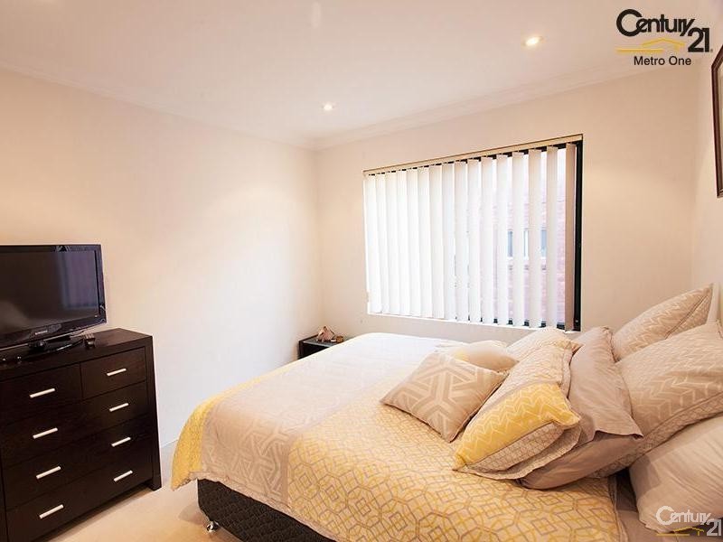 1/2 Gowrie Street, Ryde NSW 2112