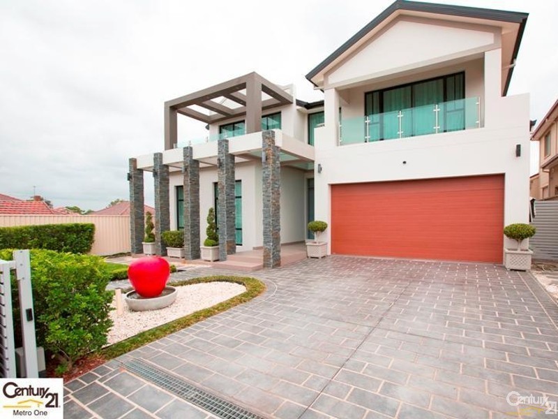 1 Yukka Rd, Regents Park NSW 2143