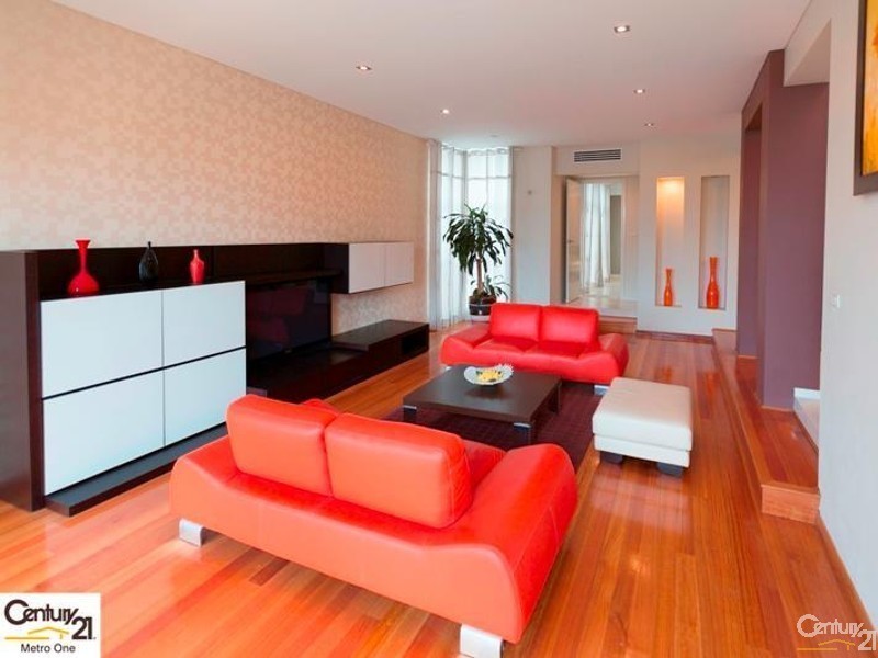 1 Yukka Rd, Regents Park NSW 2143