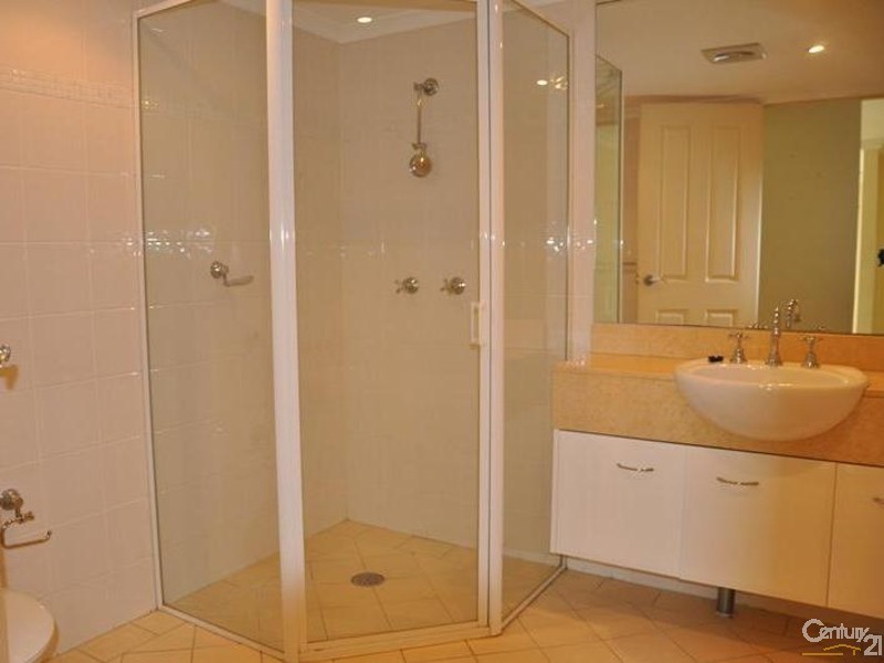 5/ 1-3 Beazley St, Ryde NSW 2112