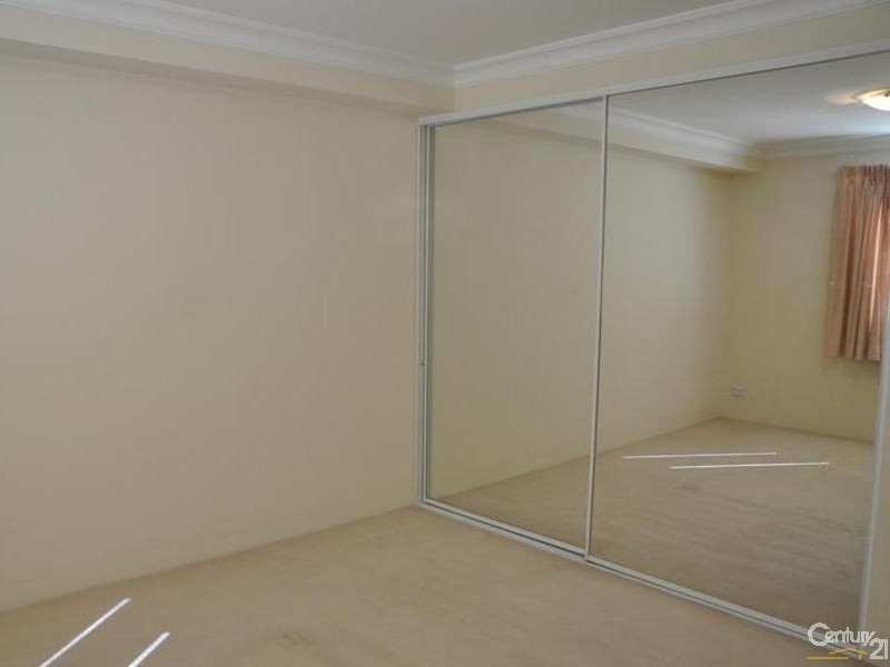 5/ 1-3 Beazley St, Ryde NSW 2112