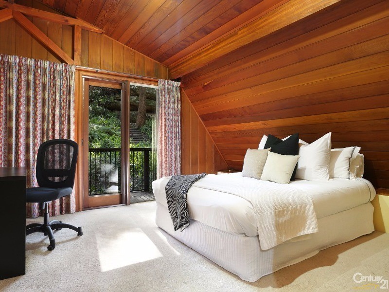 24 Lawley Crescent, Pymble NSW 2073