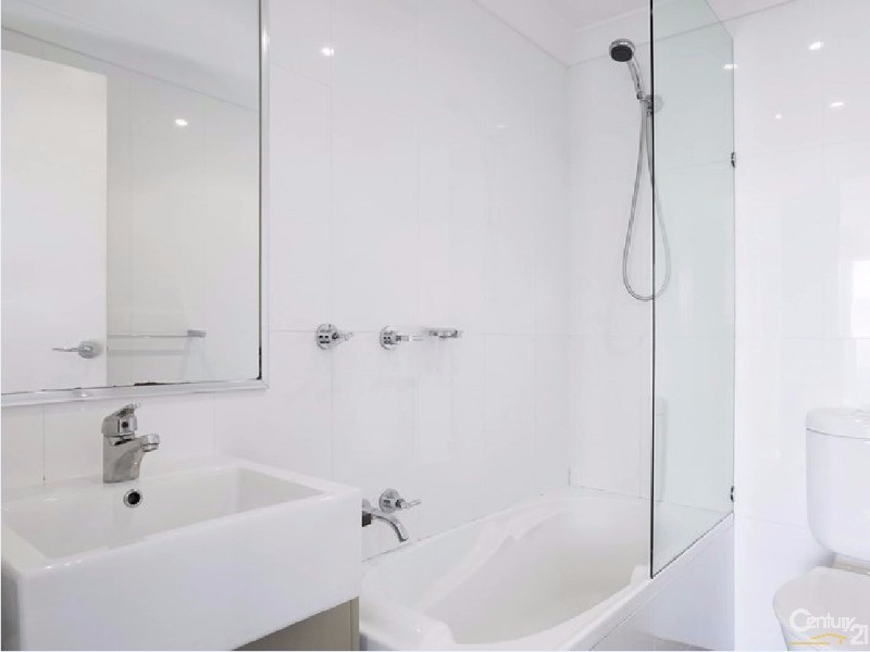 15/18 Pittwater Road, Gladesville NSW 2111