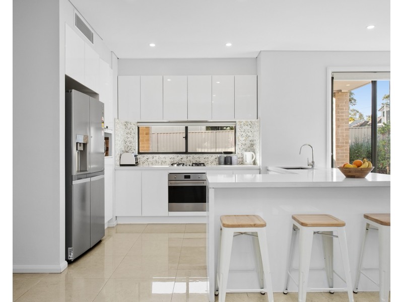 41 Glenn Avenue, Northmead NSW 2152