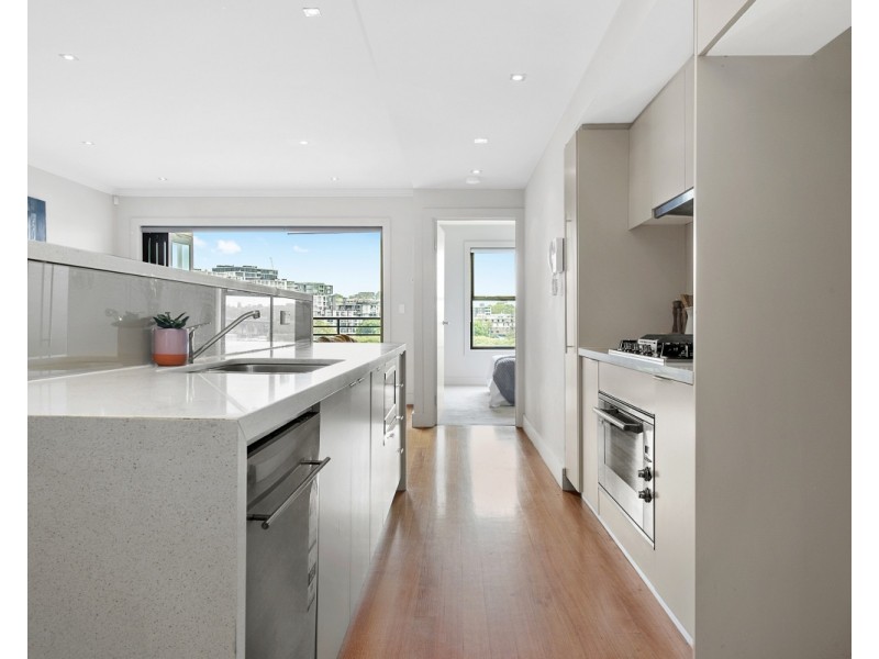 25/2 Bay Drive, Meadowbank NSW 2114