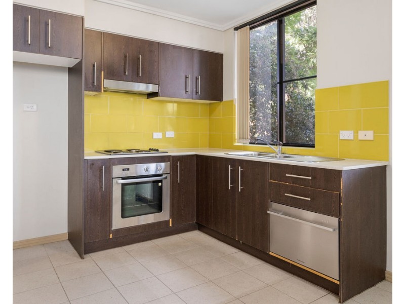 6/11-13 Charles Street, Liverpool NSW 2170