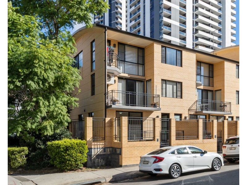 6/11-13 Charles Street, Liverpool NSW 2170