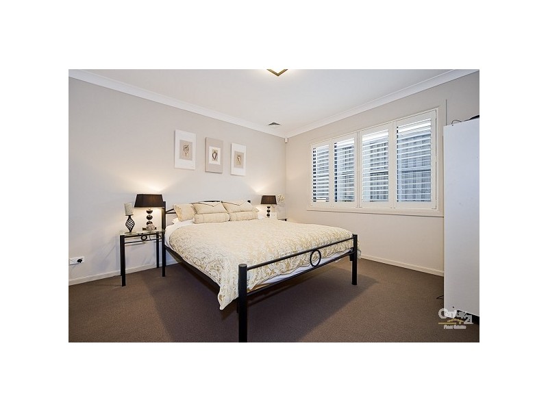 34 Carnarvon Drive, Frenchs Forest NSW 2086