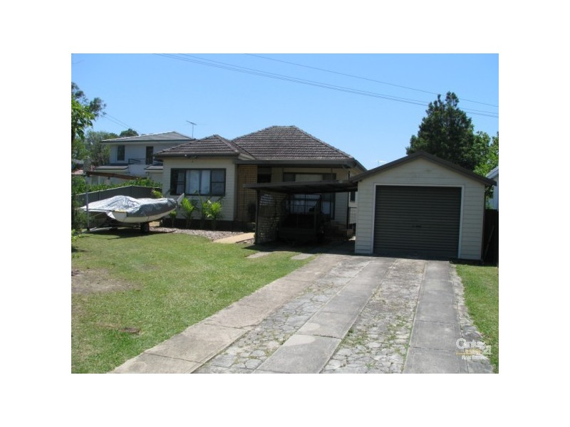 52 Arthur St, Forestville NSW 2087