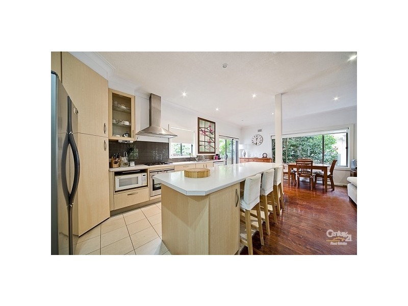 4 Walkom Ave, Forestville NSW 2087