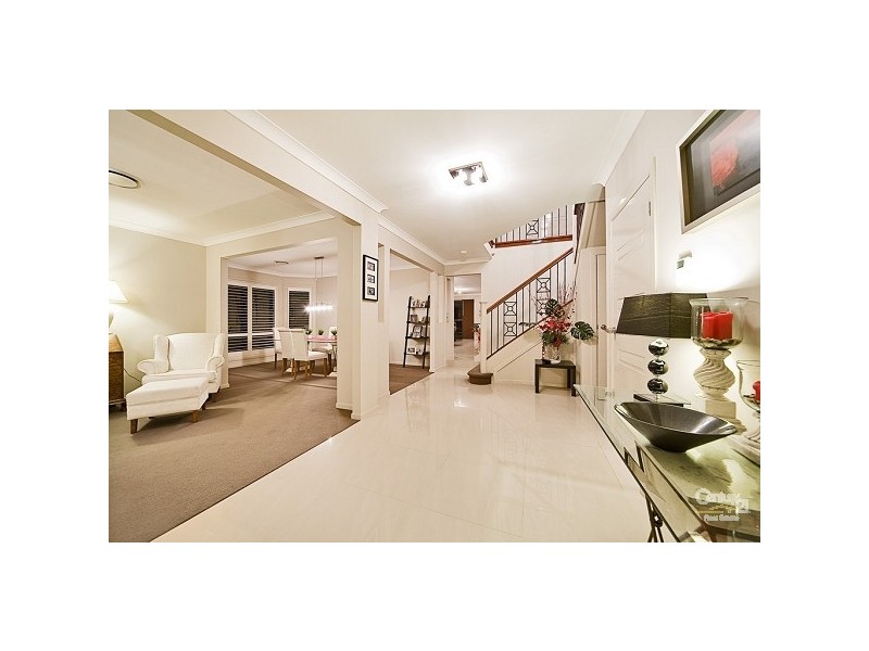 34 Carnarvon Drive, Frenchs Forest NSW 2086