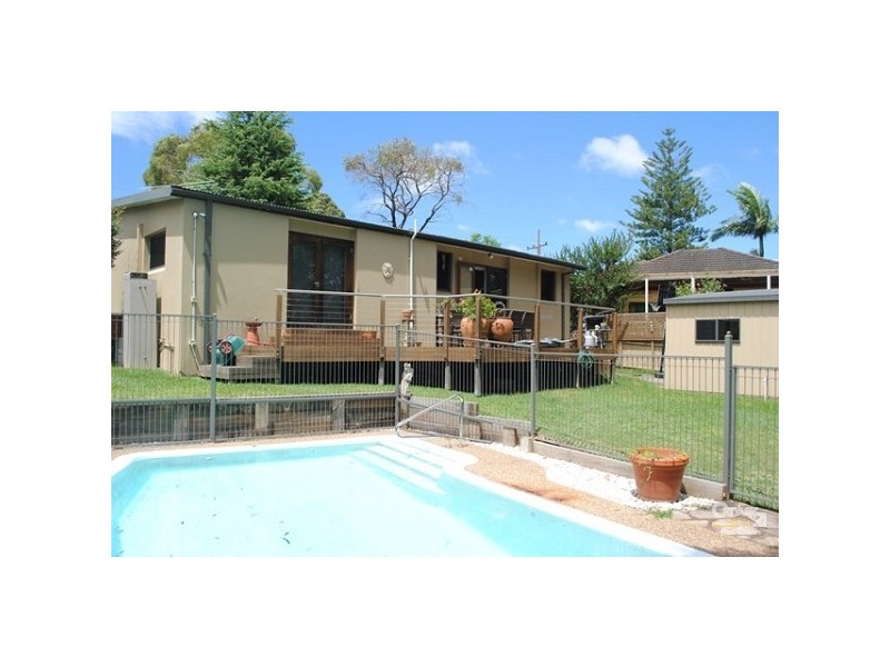 24 Karingal Cr, Frenchs Forest NSW 2086