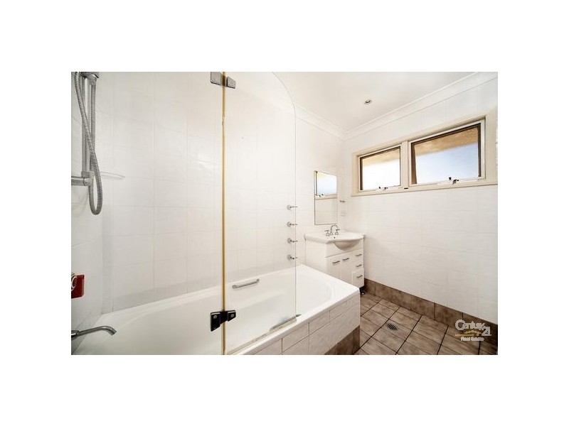 1 Cliff Point Place, Frenchs Forest NSW 2086