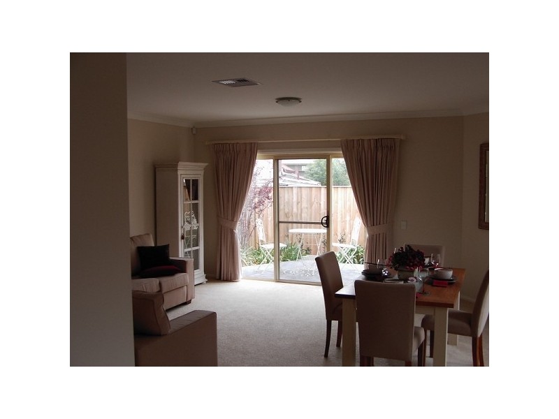 Unit 9 3-5 Colden Street, Picton NSW 2571